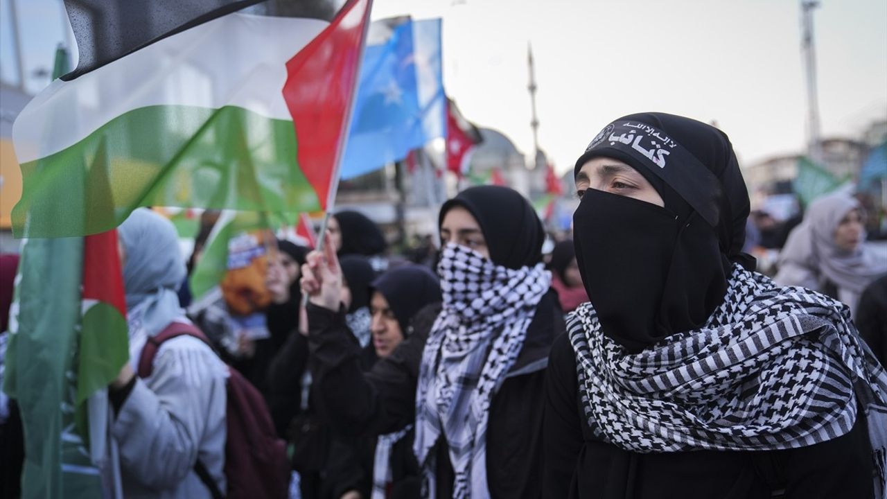 İsrail'in Gazze Saldırılarına Karşı Protesto