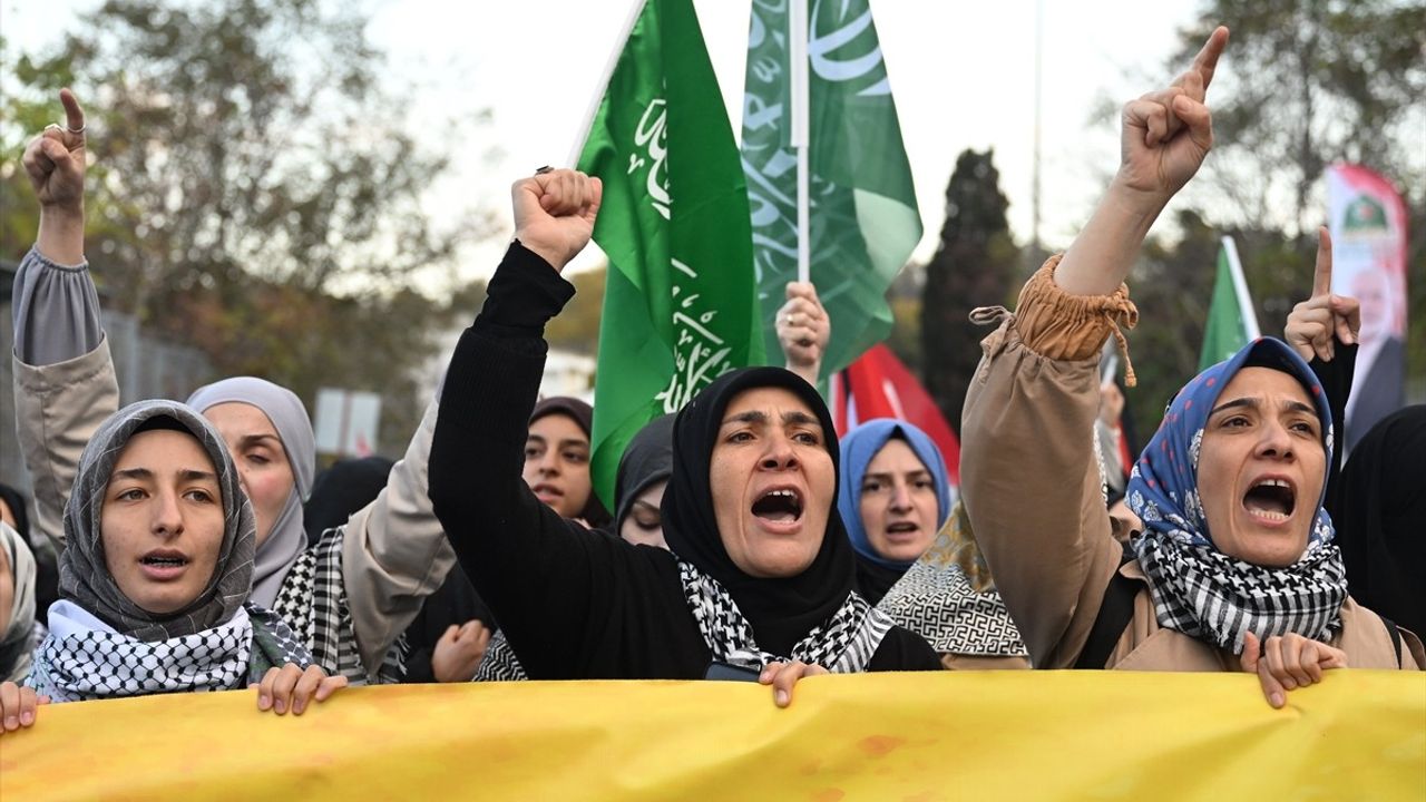 İstanbul'da Gazze İçin Protesto: ABD ve İsrail'e Tepki