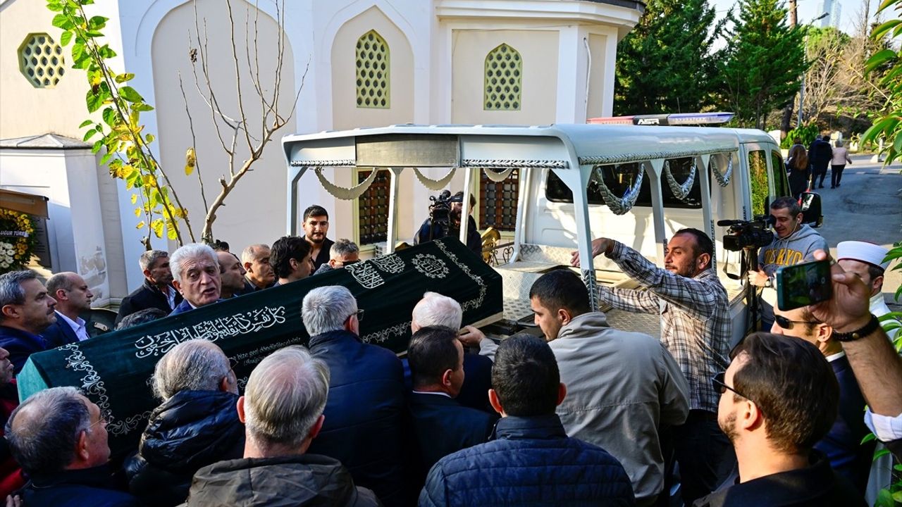 Karaciğer Nakli Alanında Bir Efsane: Prof. Dr. Münci Kalayoğlu'na Veda