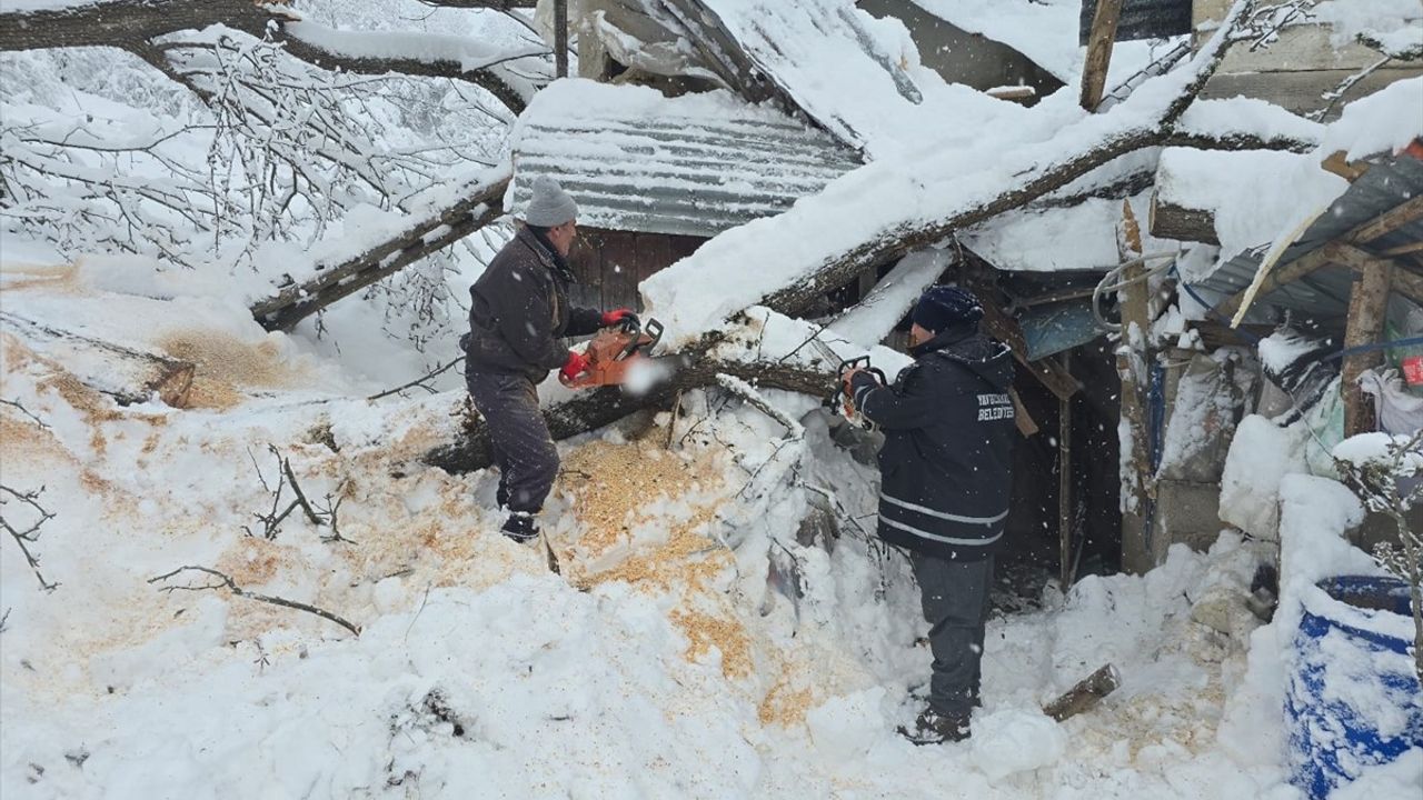 Karadeniz'de Kar Mağdurlarına Yardım Eli