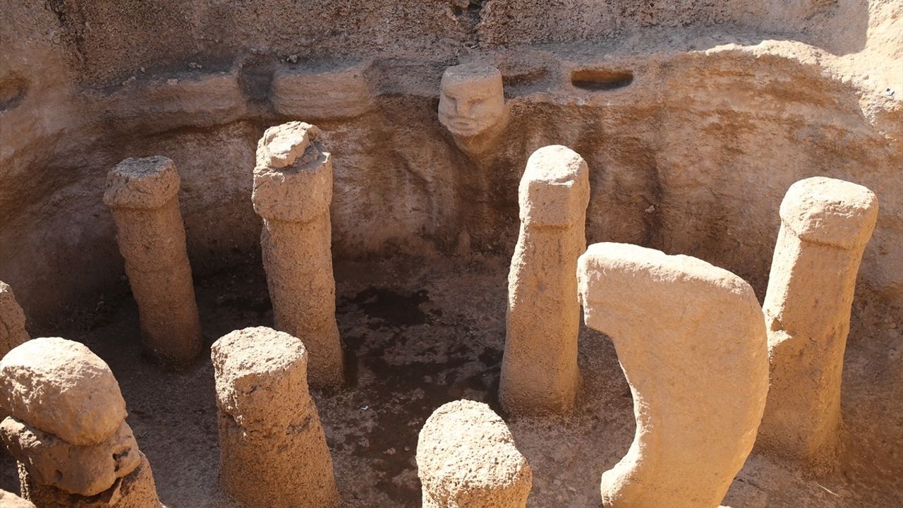 Karahantepe Kazı Alanında Tarihi Buluntular Açığa Çıktı