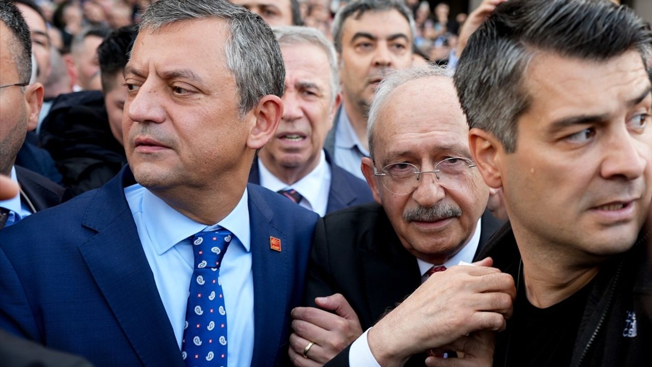 Kılıçdaroğlu Ankara Adliyesinde Savunma Yaptı