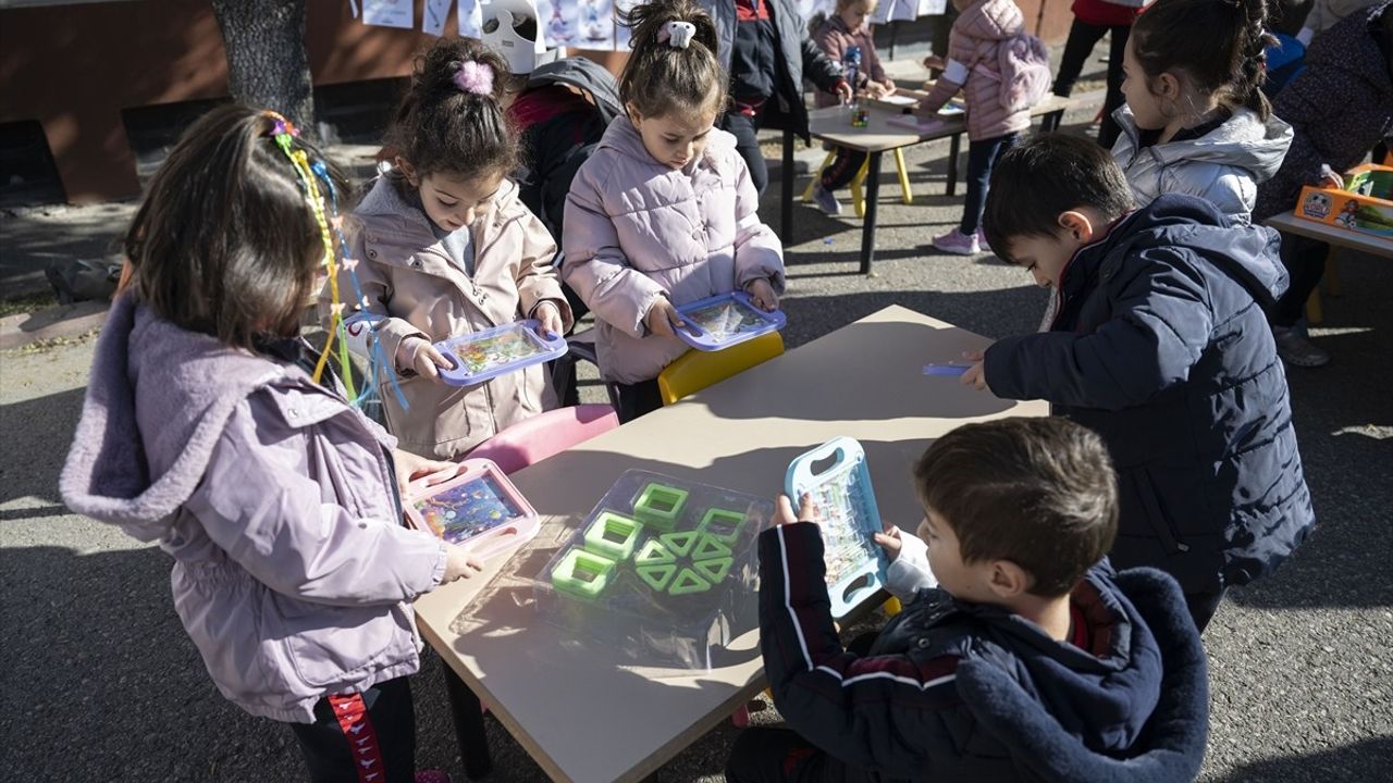 Kızılay Haftası'nda Miniklerle Buluşma Etkinliği