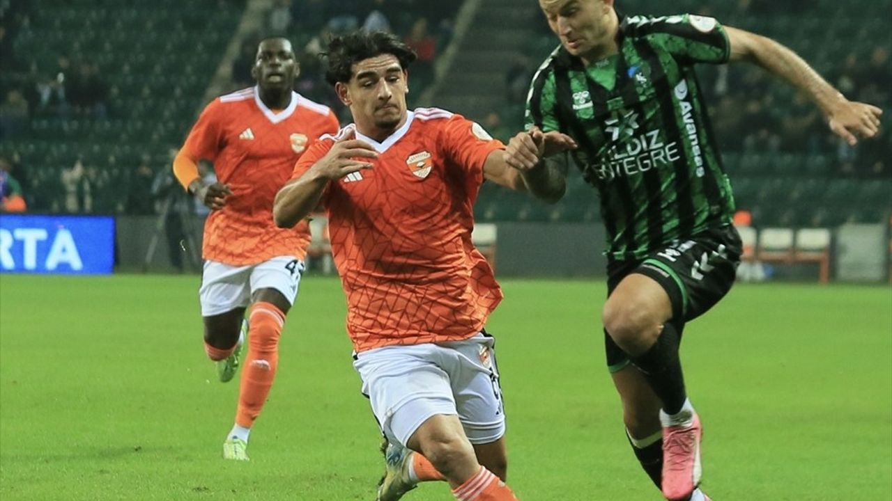 Kocaelispor, Adanaspor'u 2-0 Geçti