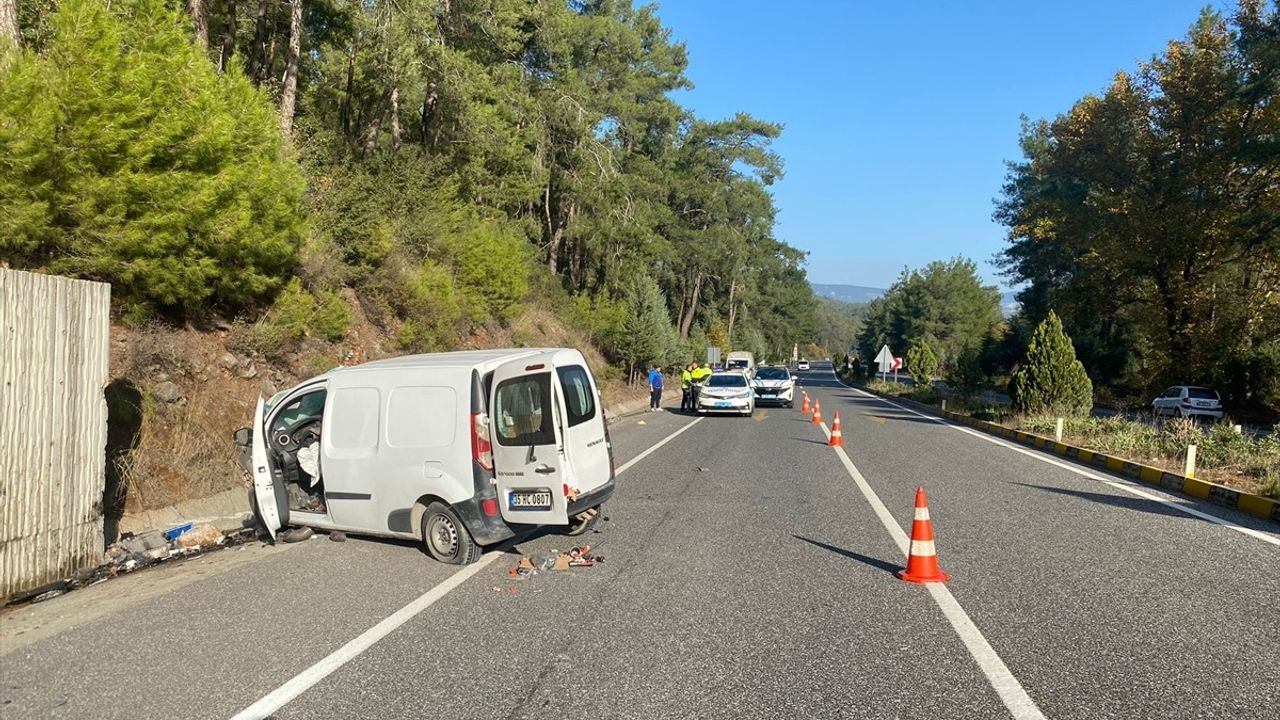 Marmaris'te Trafik Kazası: 2 Çocuk Hayatını Kaybetti