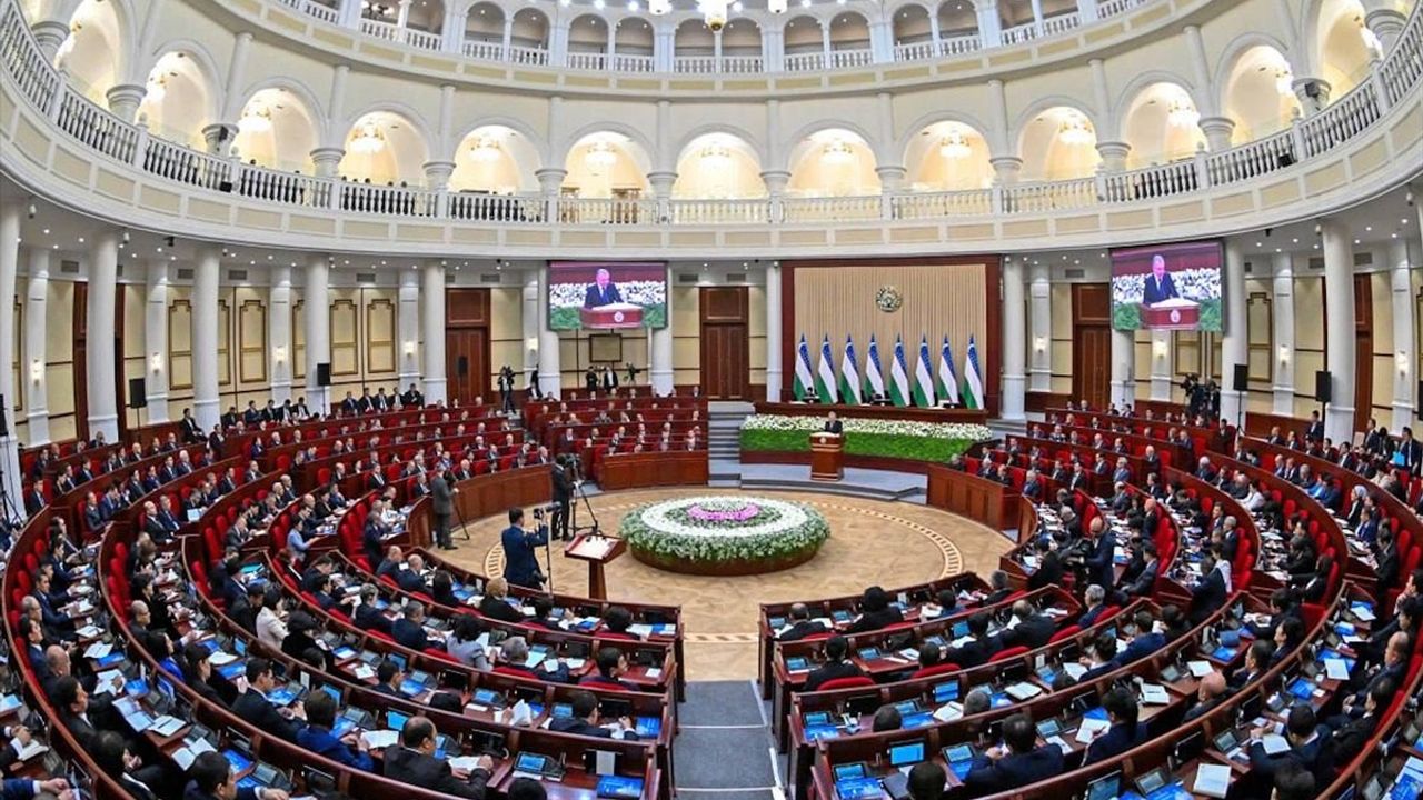 Özbekistan'da Abdulla Aripov Yeniden Başbakan Atandı