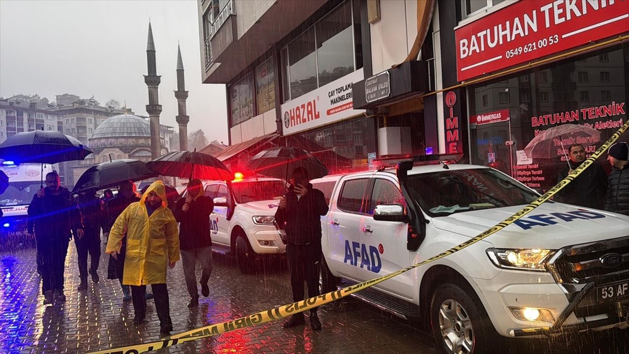 Rize'de Heyelan Faciası: 1 Ölü, 4 Yaralı