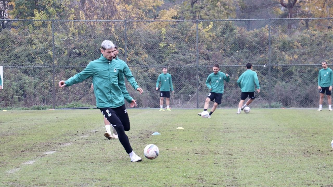 Sakaryaspor, Adanaspor Maçına Hazırlanıyor