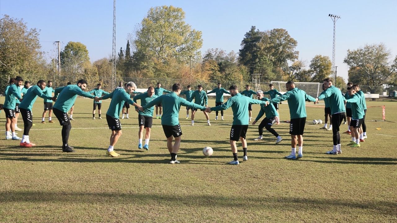 Sakaryaspor Kocaelispor Maçı İçin Hazırlıklarını Sürdürüyor