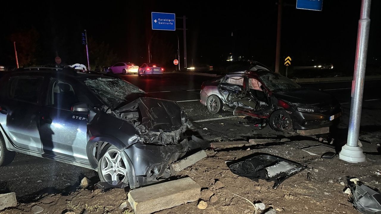 Şanlıurfa'da Otomobil Kazası: 1 Ölü, 6 Yaralı