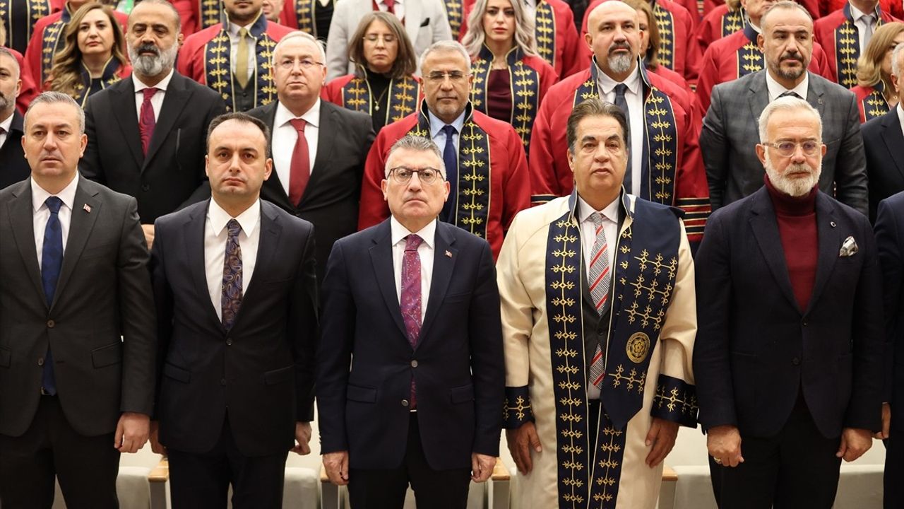 Sivas Cumhuriyet Üniversitesi'nde Akademik Yıl Açılış Töreni