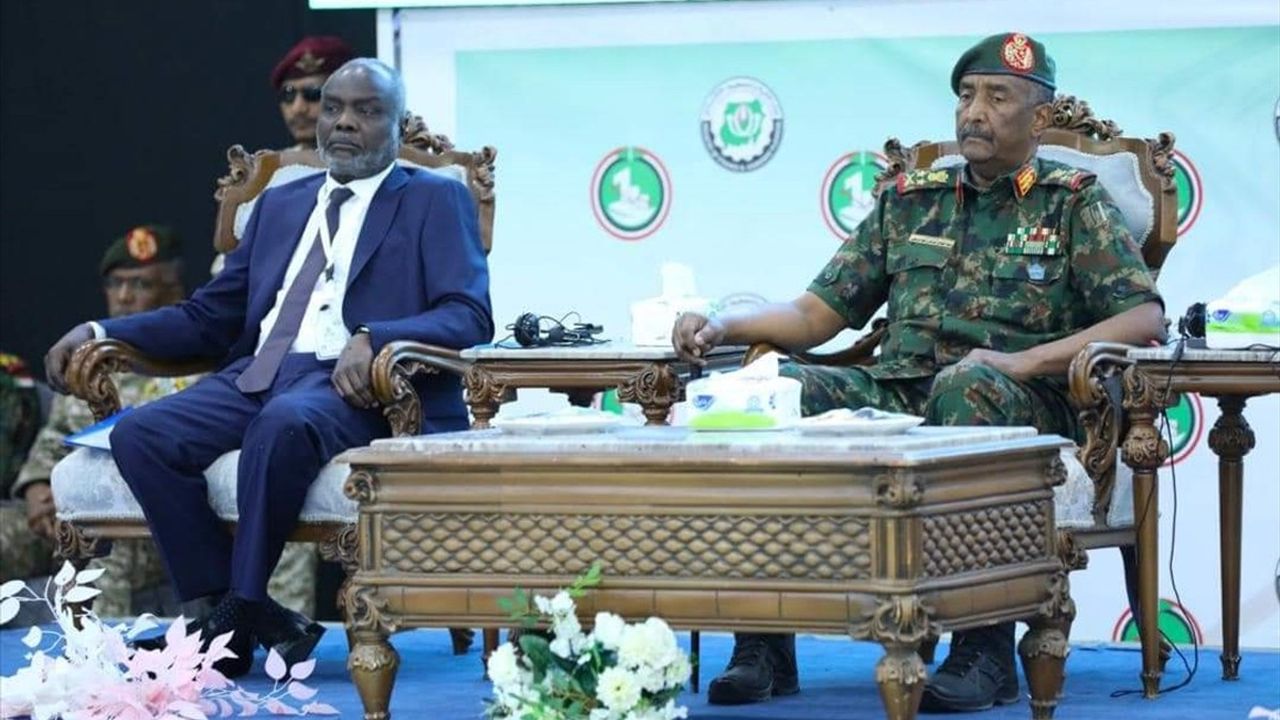 Sudan Egemenlik Konseyi Başkanı Burhan'dan Dış Emirler ve Siyasi Çözüm Vurgusu