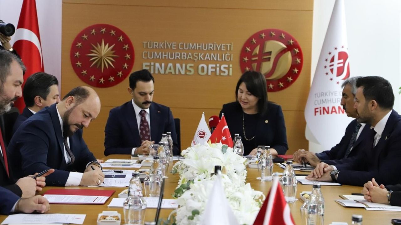 TBMM Dilekçe Komisyonu Cumhurbaşkanlığı Finans Ofisi'ni Ziyaret Etti