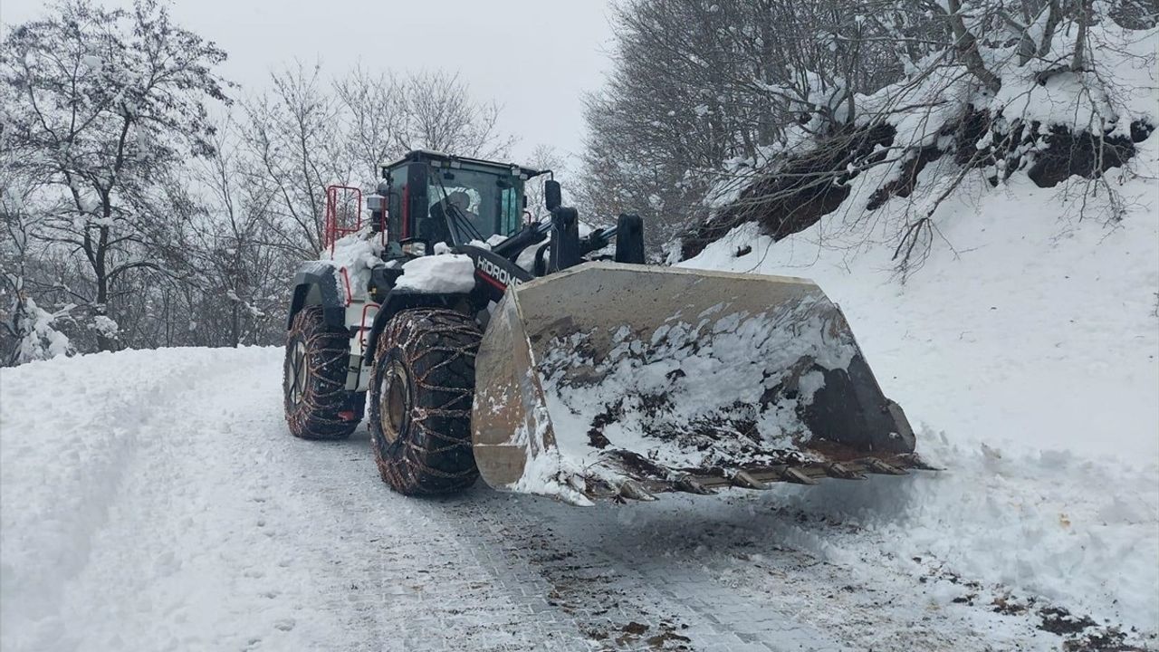 Tokat'ta Kar Mağdurlarına Yardım Eli