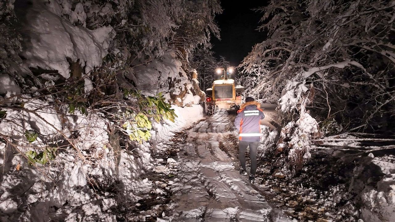 Trabzon'da Mahsur Kalan Besiciler Kurtarıldı