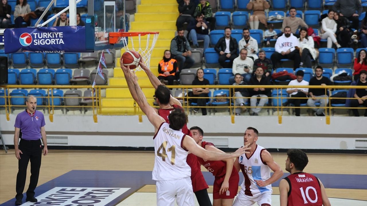 Trabzonspor, Gaziantep Basketbol'u 85-63 Yenerek Öne Geçti