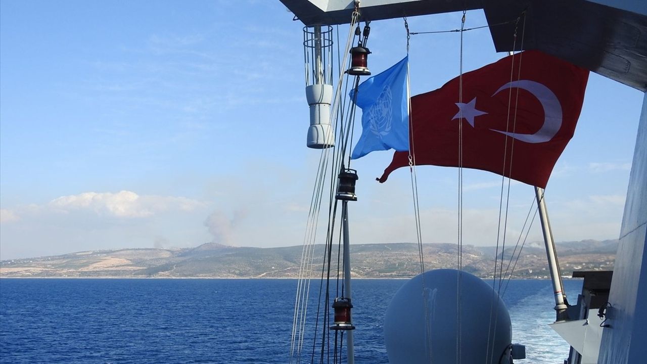 UNIFIL Deniz Görev Grubu Komutanı Tuğamiral Kesten, TCG Kınalıada'yı Ziyaret Etti