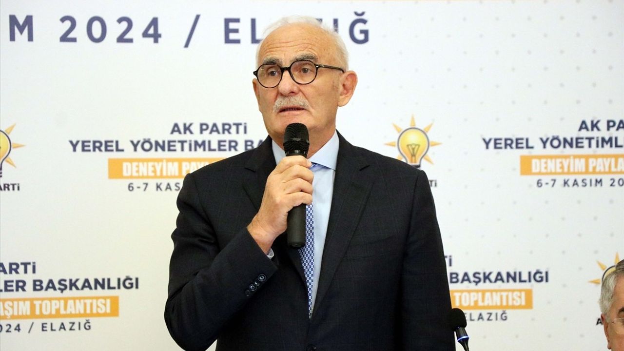 Yusuf Ziya Yılmaz Elazığ'da Hizmet Vurgusu Yaptı