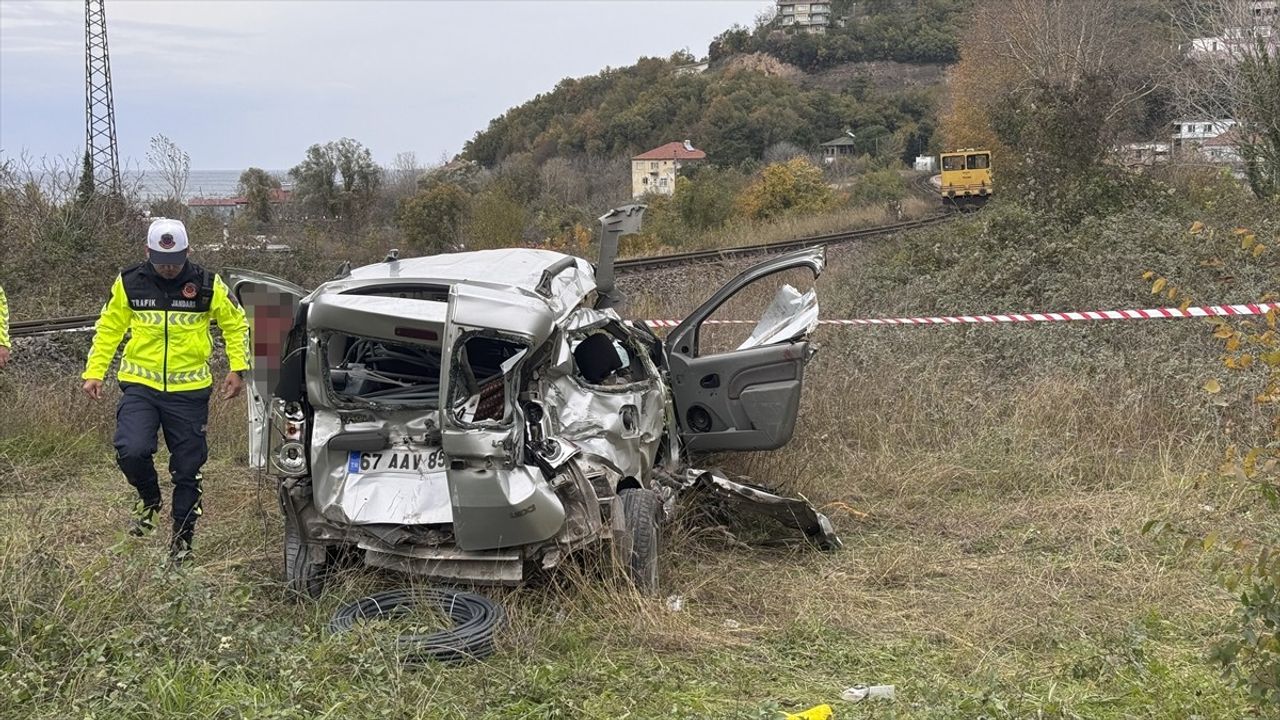 Zonguldak'ta Tren Kazası: 1 Ölü, 1 Yaralı