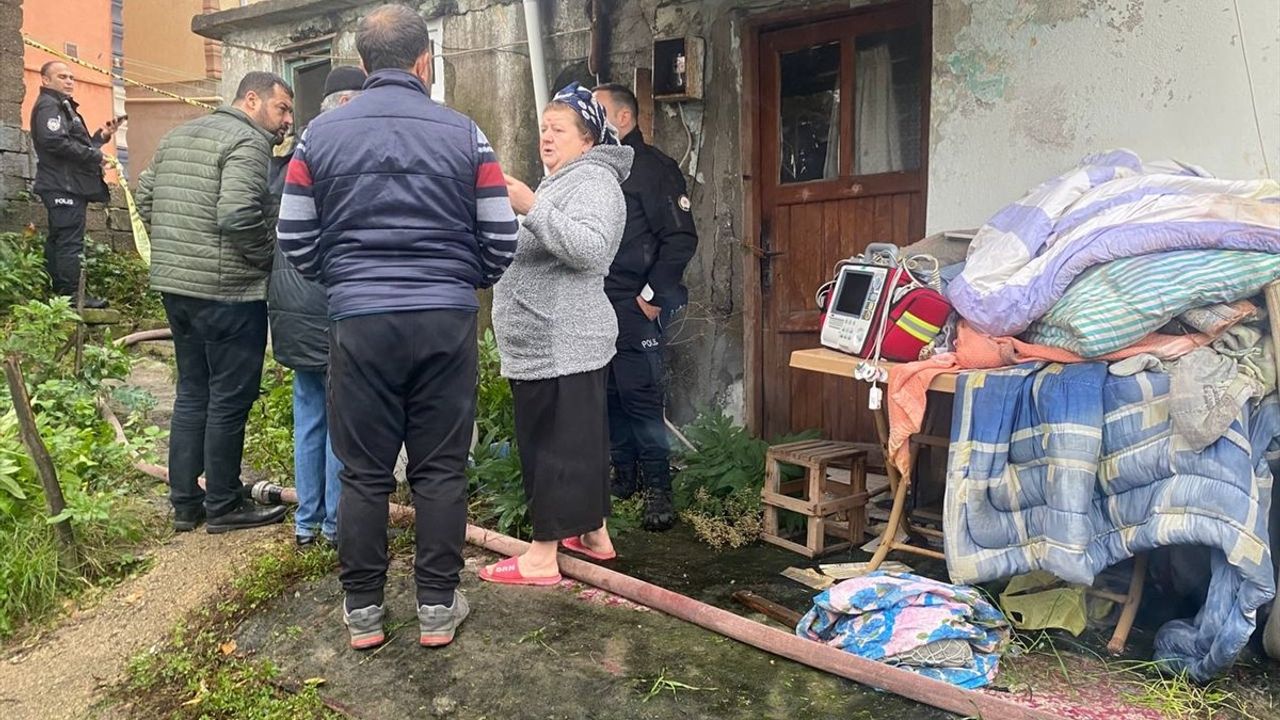 Zonguldak'ta Yangın Felaketi: Yaşlı Adam Hayatını Kaybetti