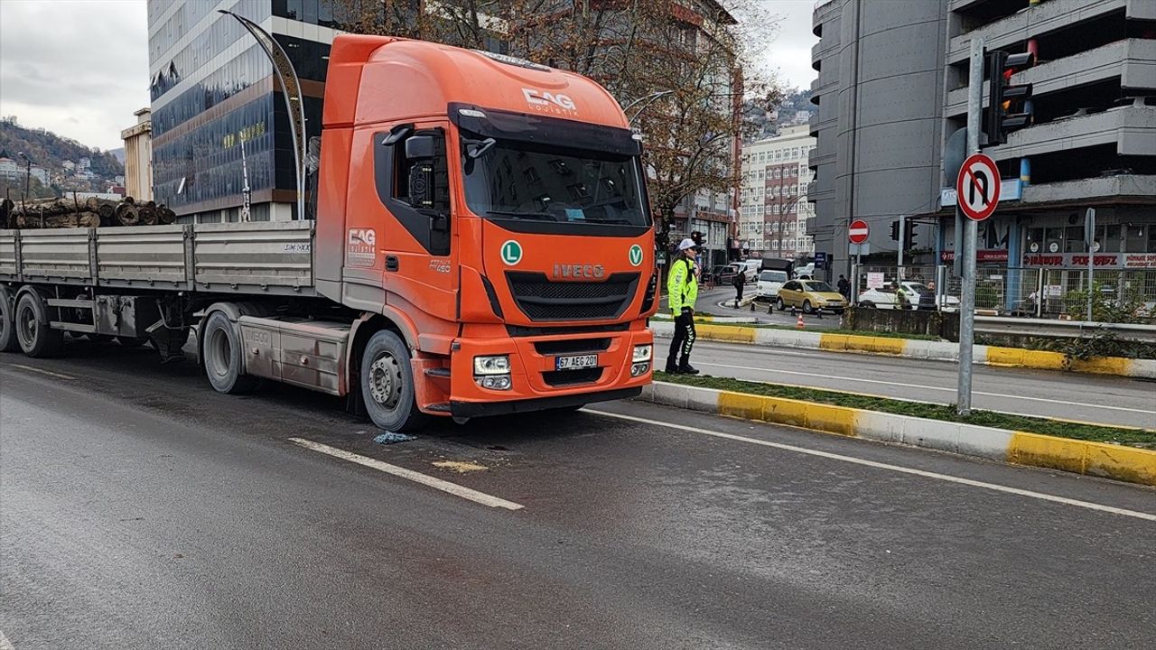 Zonguldak'ta Yaya Kazası: Tır Çarpması Sonucu Yaşamını Yitirdi