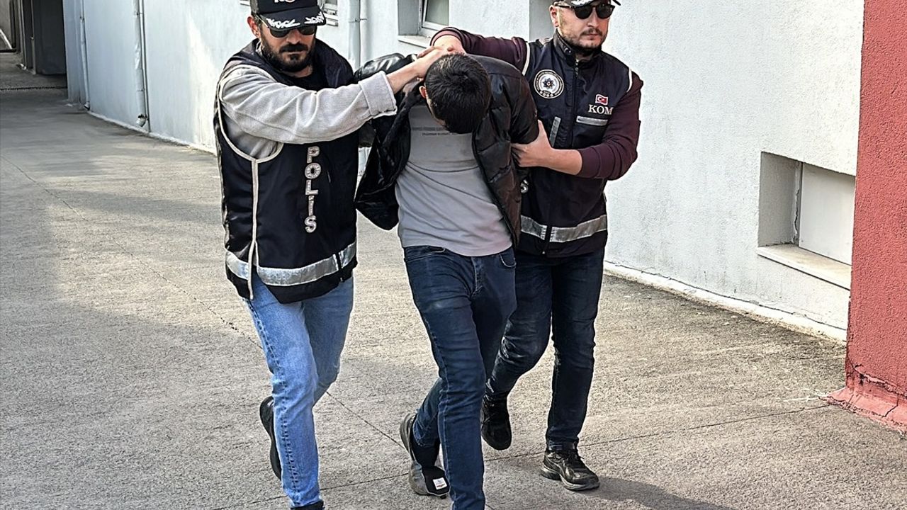 Adana'da 50 Ruhsatsız Tabanca Ele Geçirildi