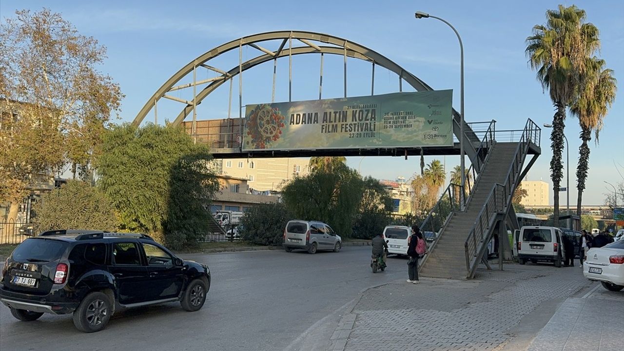 Adana'da Üst Geçidi Kullanmadığı İçin 23 Kişiye Ceza