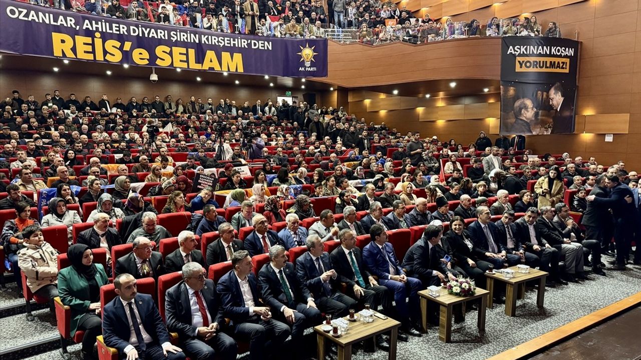 AK Parti Kırşehir İl Kongresi'nde Nihat Zeybekci'nin Açıklamaları