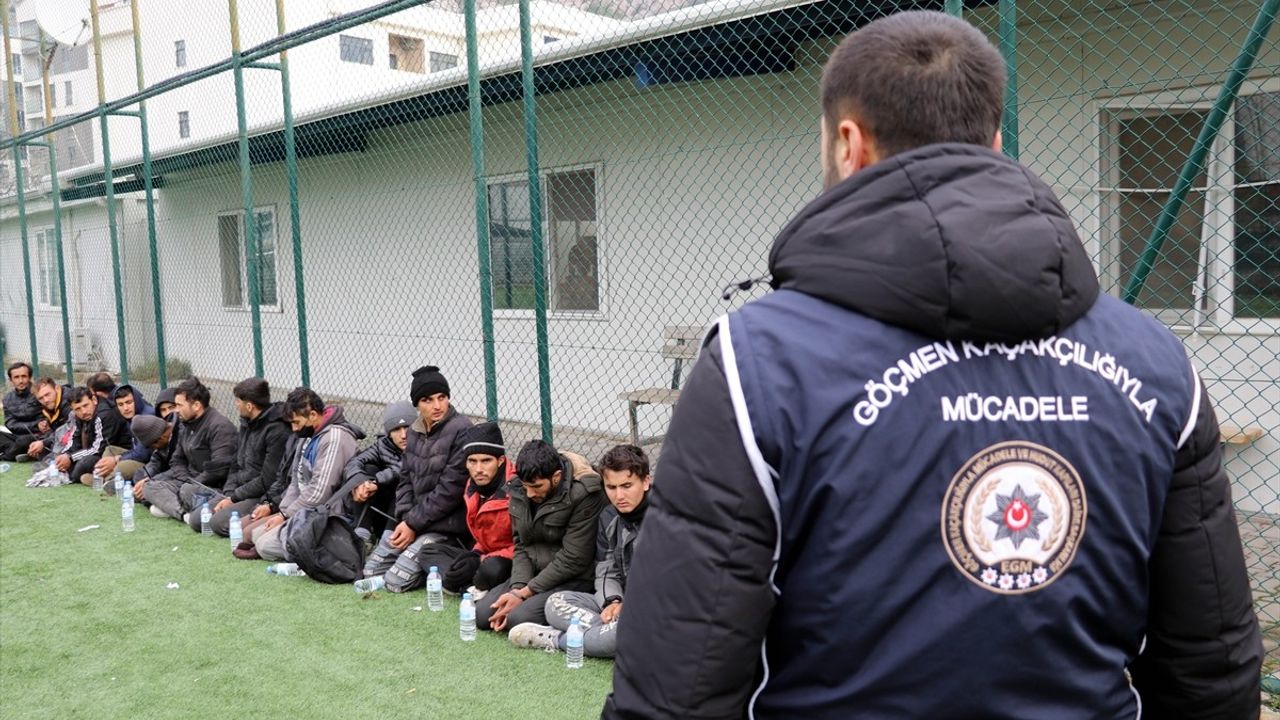 Amasya'da Düzensiz Göçmen Operasyonu: 20 Yakalandı