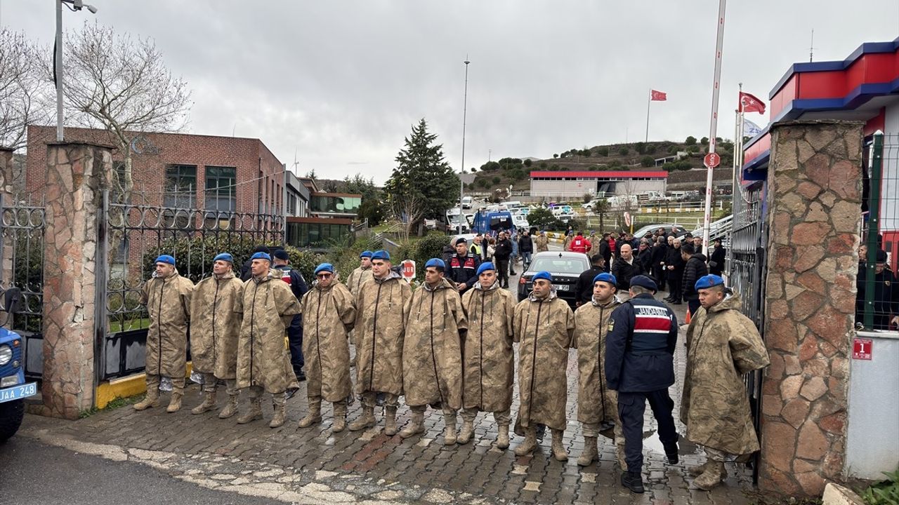 Balıkesir'deki Patlayıcı Fabrikasında Trajedi: 12 Ölü, 4 Yaralı