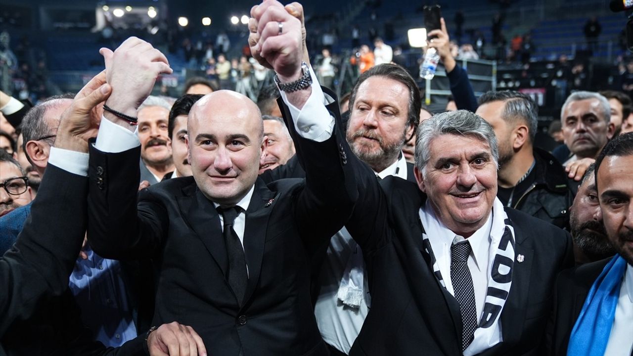 Beşiktaş'ta Olağanüstü Seçim Kongresi: Başkan Adaylarından Birlik Vurgusu