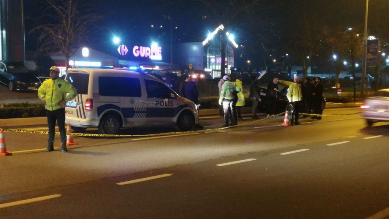 Beykoz'da Trafikte Silahlı Yaralama Olayı: Polis Memuru Görevden Uzaklaştırıldı