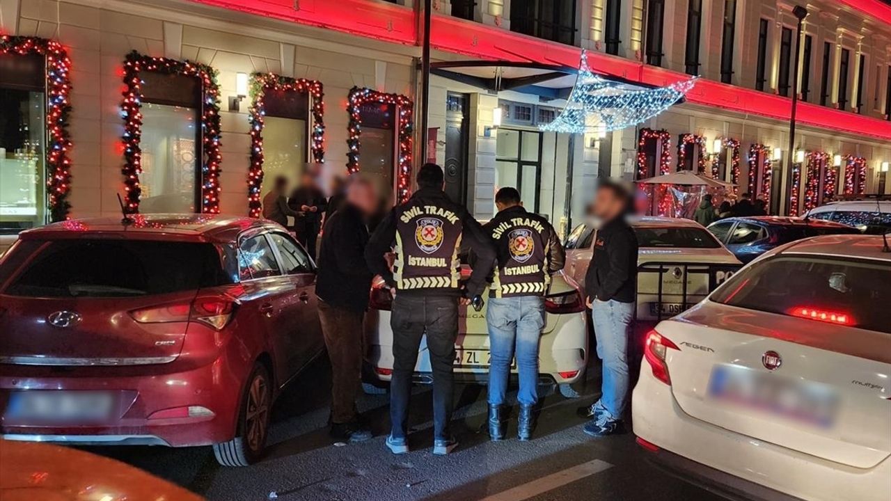 Beyoğlu'nda Korsan Otoparkçılığa Son: İki Şüpheli Yakalandı