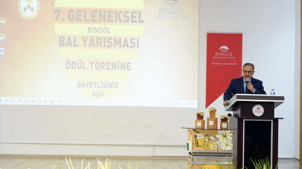 Bingöl'de 7. Geleneksel Bal Yarışması Ödül Töreni Gerçekleştirildi