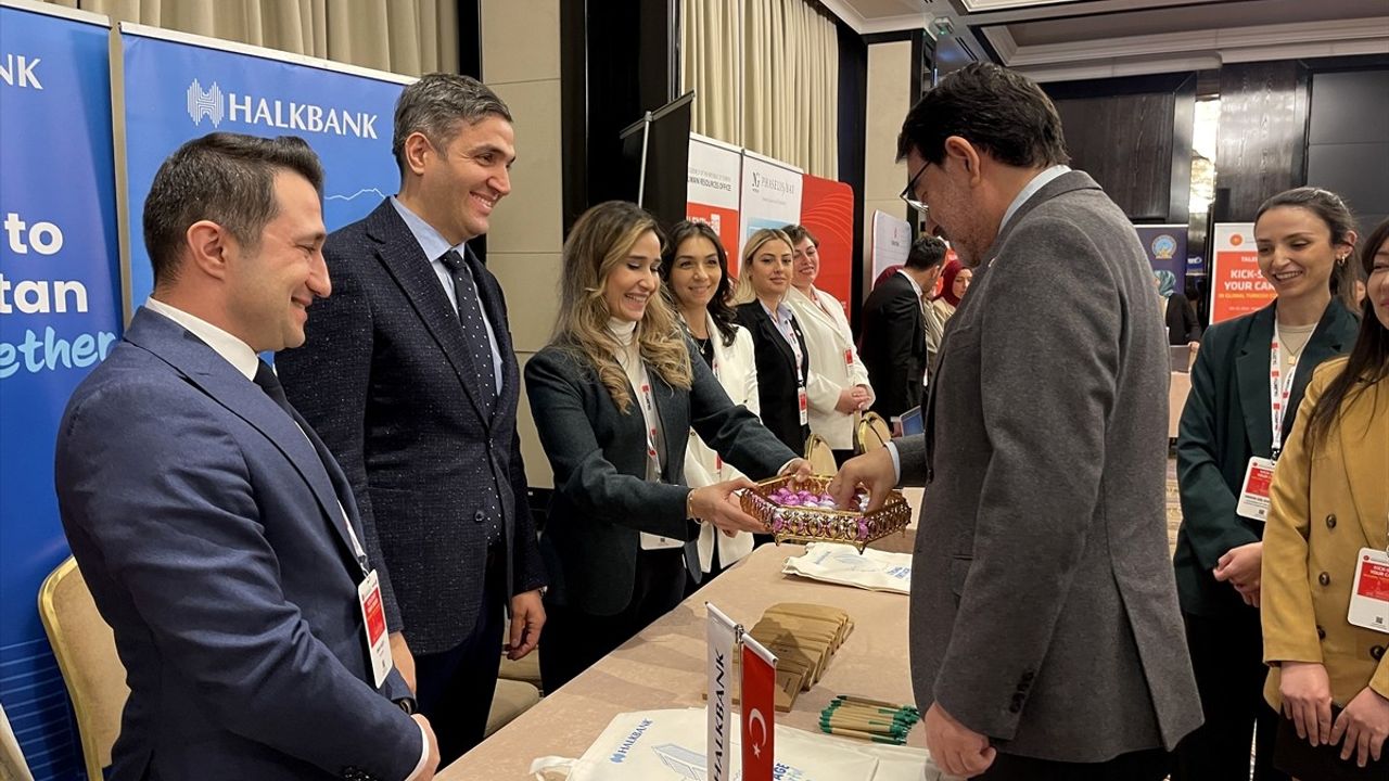 Bişkek'te "Talent for BIZ" Kariyer Fuarı Yoğun İlgiyle Gerçekleşti