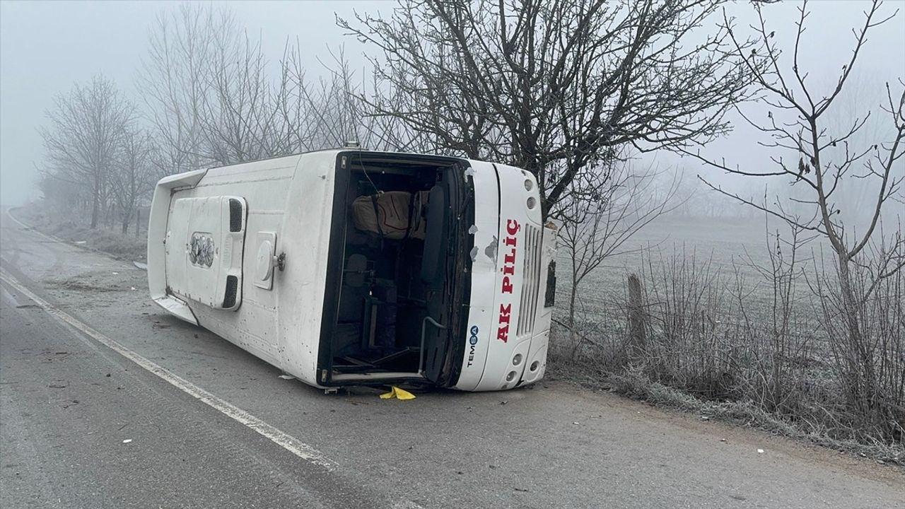 Bolu'da Midibüs Devriği: 1 Ölü, 8 Yaralı