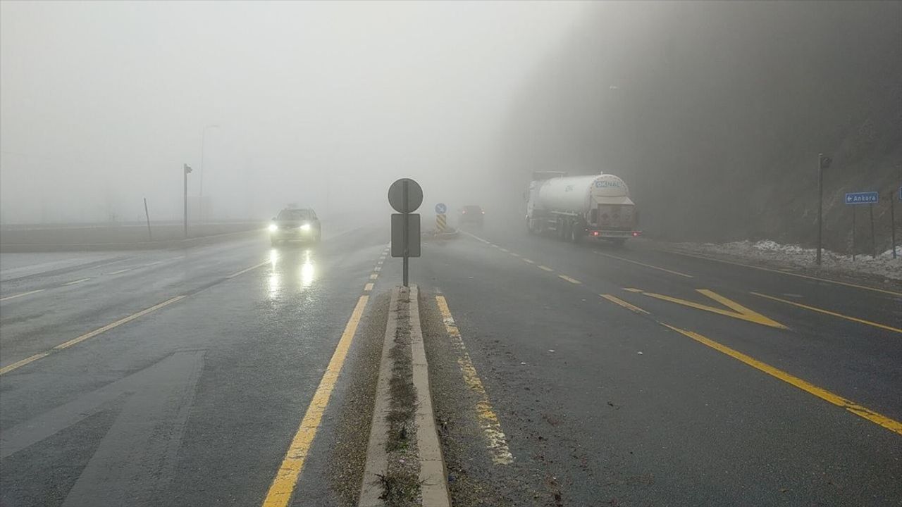 Bolu Dağı'nda Sisin Etkisi: Görüş Mesafesi Düşüyor