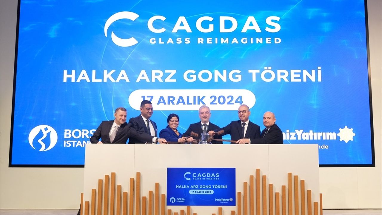 Borsa İstanbul'da Çağdaş Cam Gong Töreni Düzenlendi