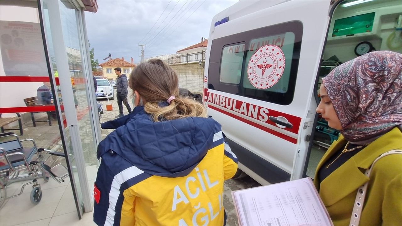 Burdur'da Gıda Zehirlenmesi Şüphesi: 43 Öğrenci Hastaneye Kaldırıldı