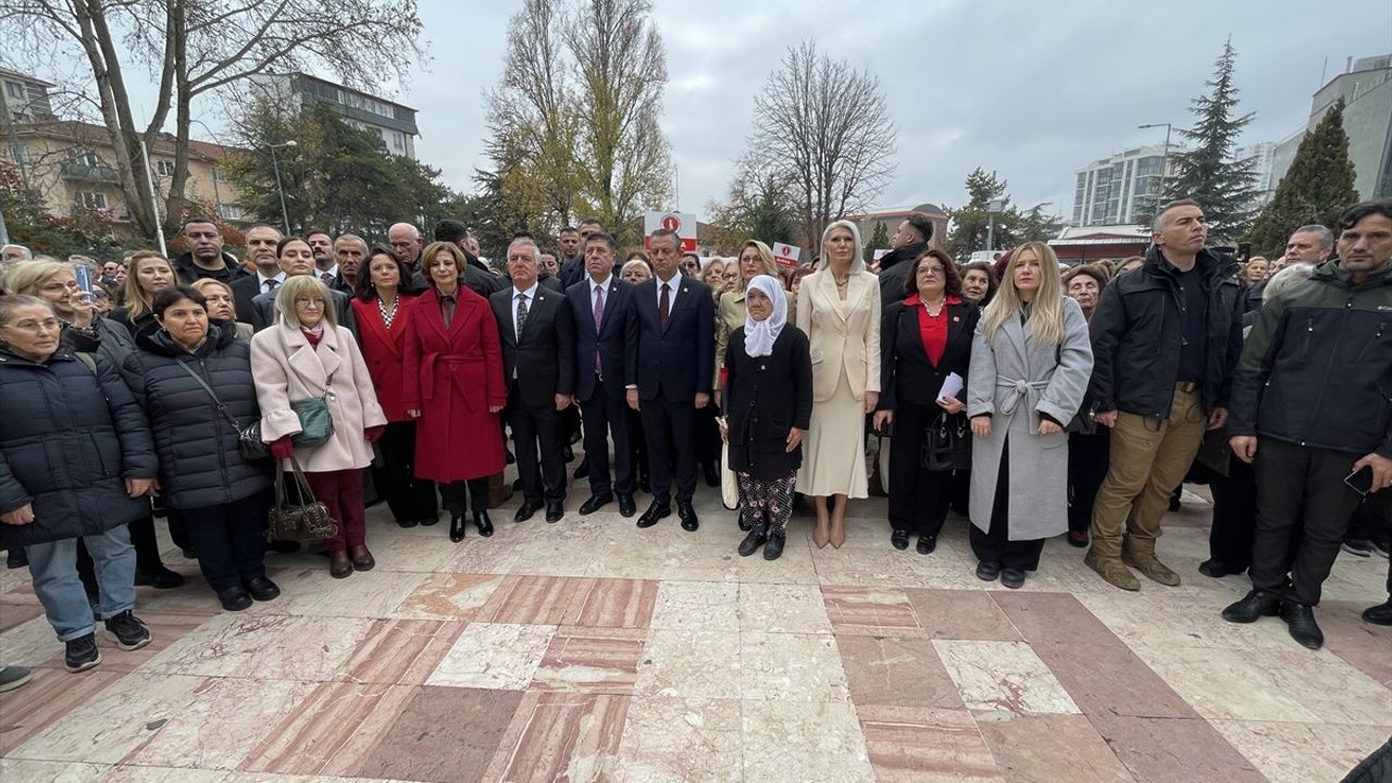 CHP Genel Başkanı Özgür Özel Bilecik'te Açıklamalarda Bulundu