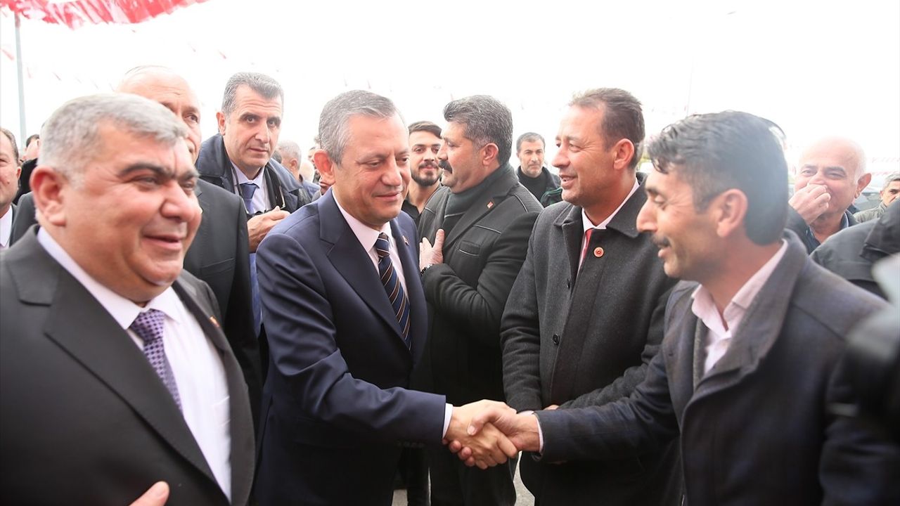 CHP Genel Başkanı Özgür Özel Kilis'te Önemli Ziyaretler Gerçekleştirdi