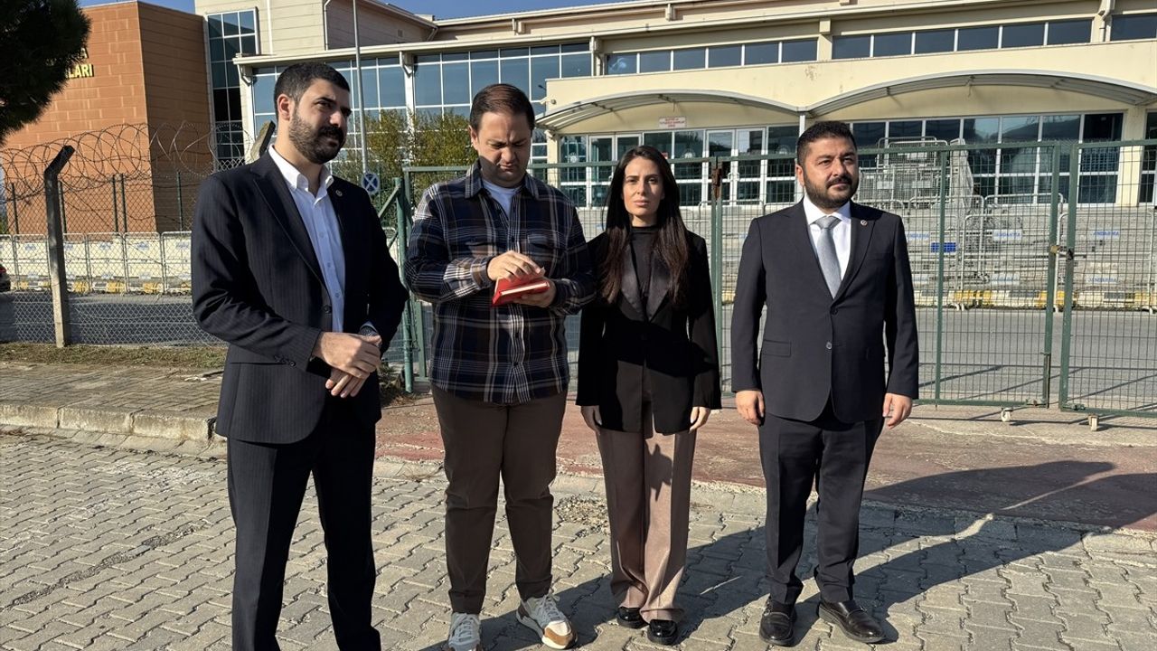 CHP'li Milletvekilleri Cezaevindeki Tutukluları Ziyaret Etti