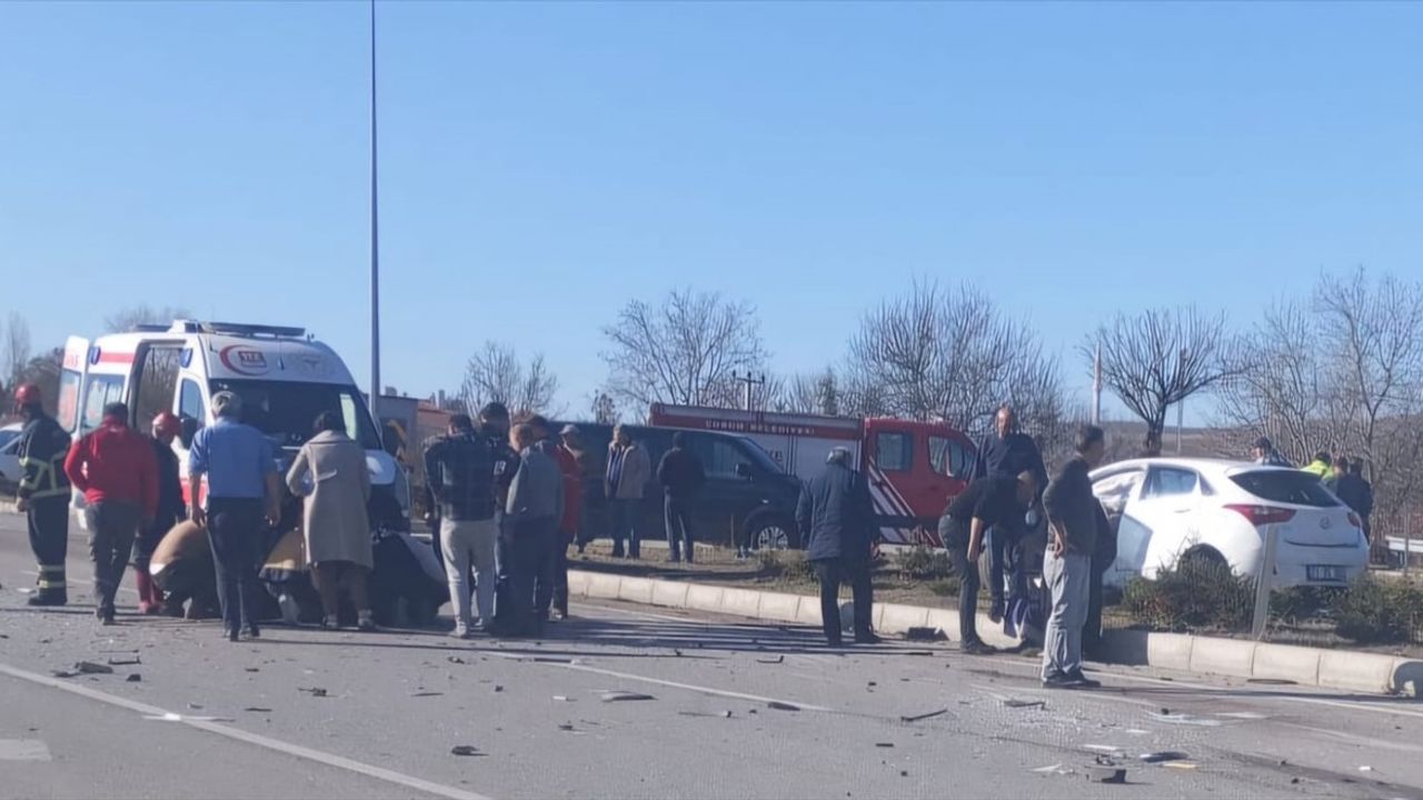 Çorum'da Trafik Kazası: 1 Ölü, 3 Yaralı