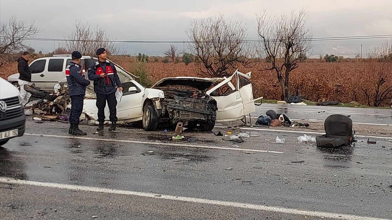 Denizli'de Trafik Kazası: 1 Ölü, 5 Yaralı