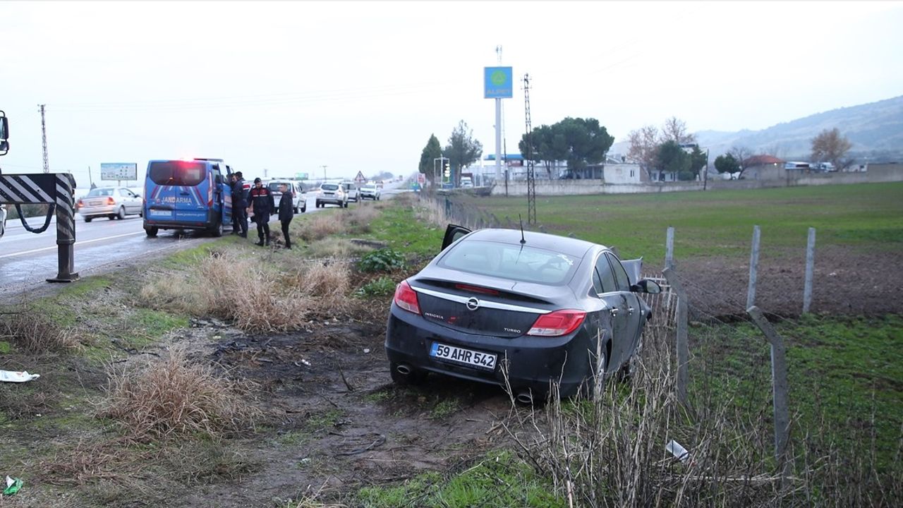 Denizli'de Trafik Kazası: Üç Aile Üyesi Hayatını Kaybetti