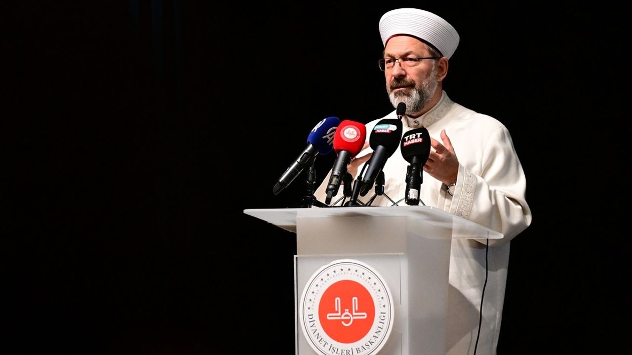 Diyanet Başkanı Erbaş'tan Dünya Engelliler Günü Mesajı