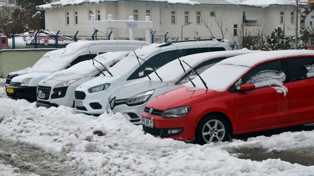 Doğu Anadolu Bölgesi'nde 799 Yerleşim Yeri Ulaşıma Kapandı