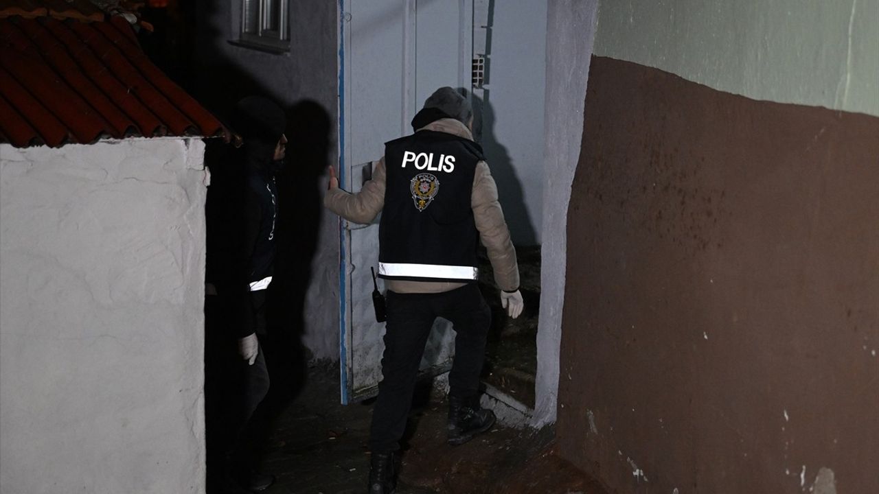 Edirne'de Sosyal Medya Üzerinden Silah Paylaşımına Operasyon