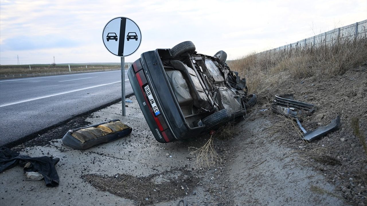 Edirne'de Trafik Kazası: 3 Yaralı