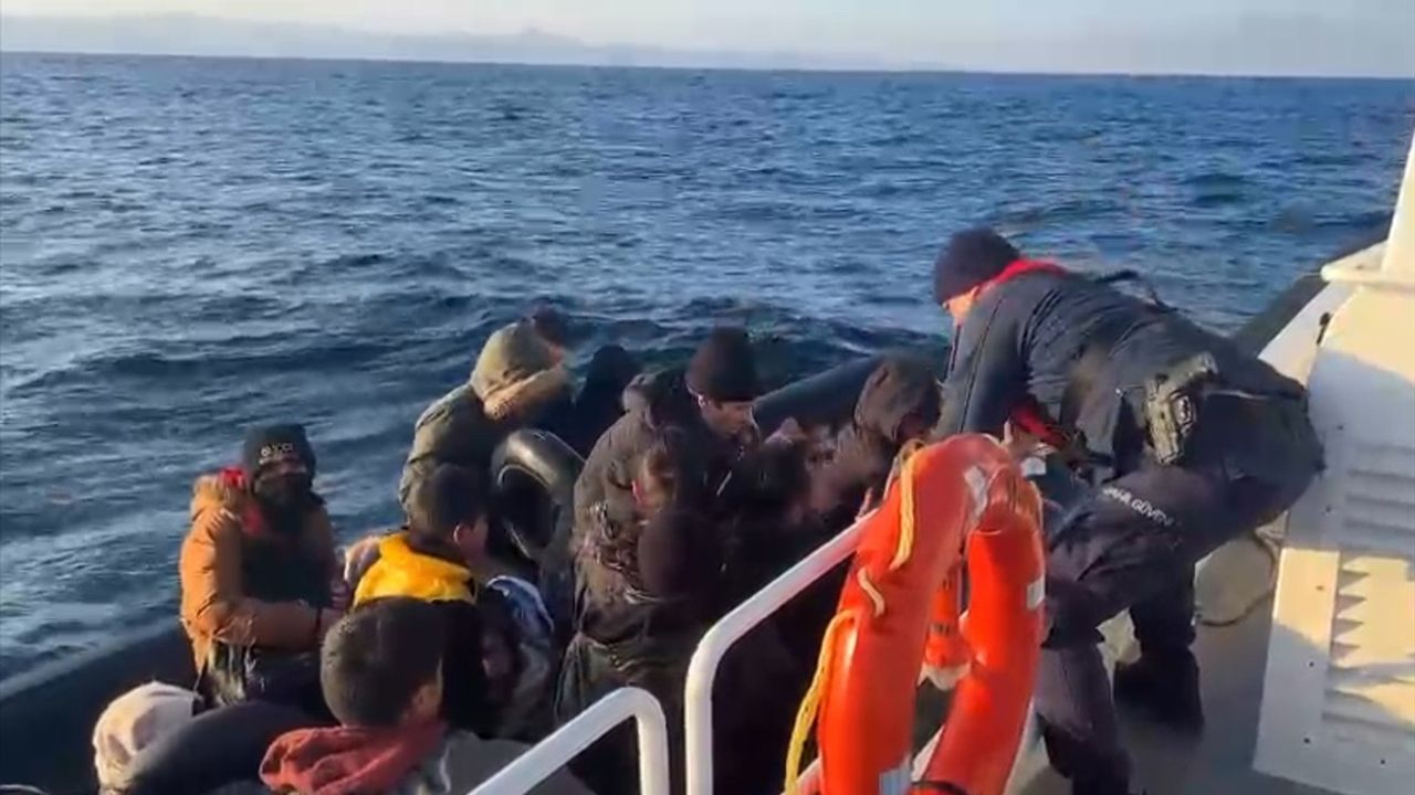 Ege Denizi'nde Düzensiz Göçmen Operasyonu